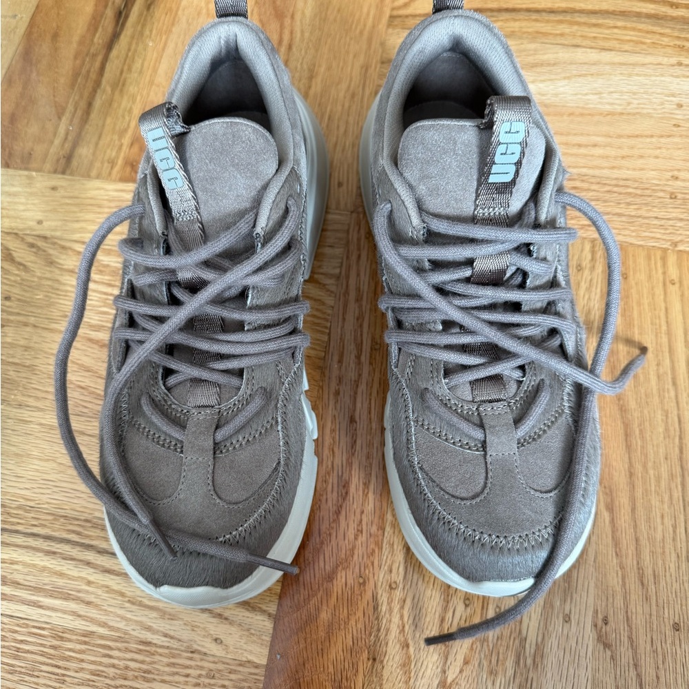 UGG Calle Lace Suede - Picture 2 of 4